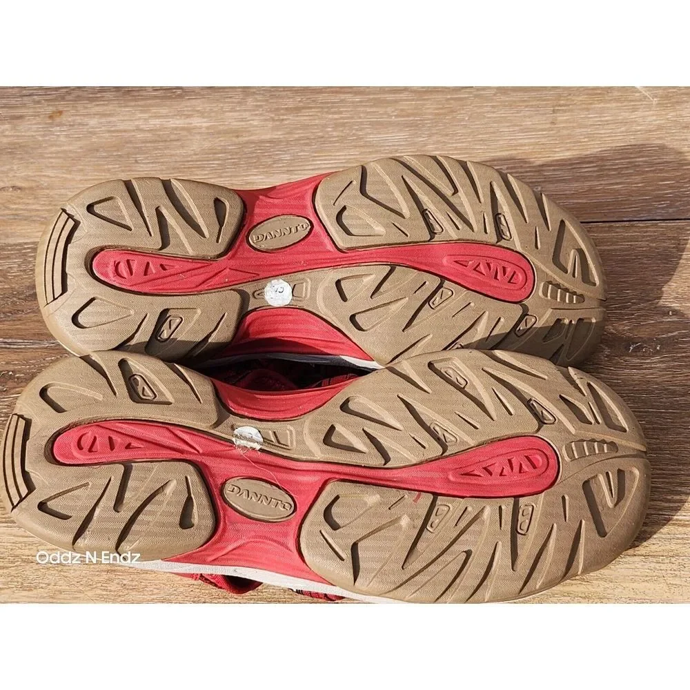 Dannto Womens EU 37 Red Outdoor Sandals With Adjustable Straps &‎ Non-Slip Soles
